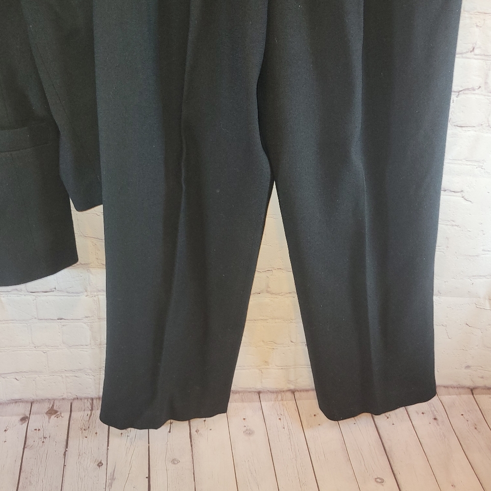 Albert Nipon 2 Piece Wool Suit - image 4